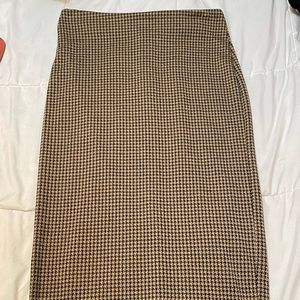 Knee length skirt
